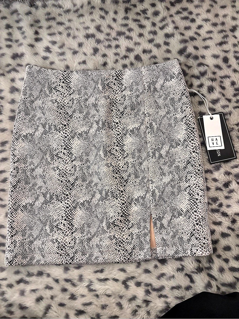HAVE Mini Animal Print Skirt in beige  & Black Size Medium NWT